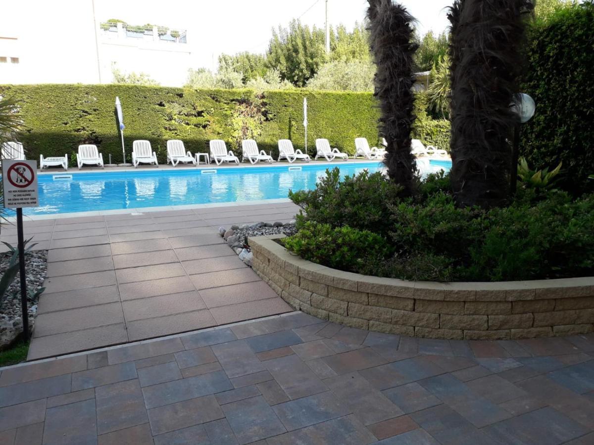 Hotel Fornaci Peschiera del Garda Bagian luar foto