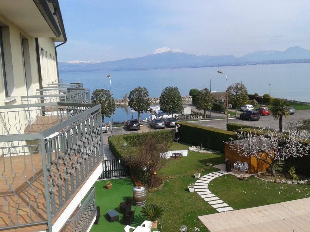 Hotel Fornaci Peschiera del Garda Bagian luar foto