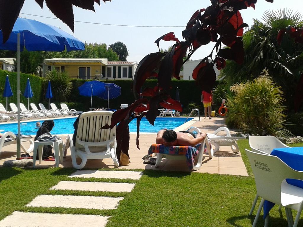 Hotel Fornaci Peschiera del Garda Bagian luar foto