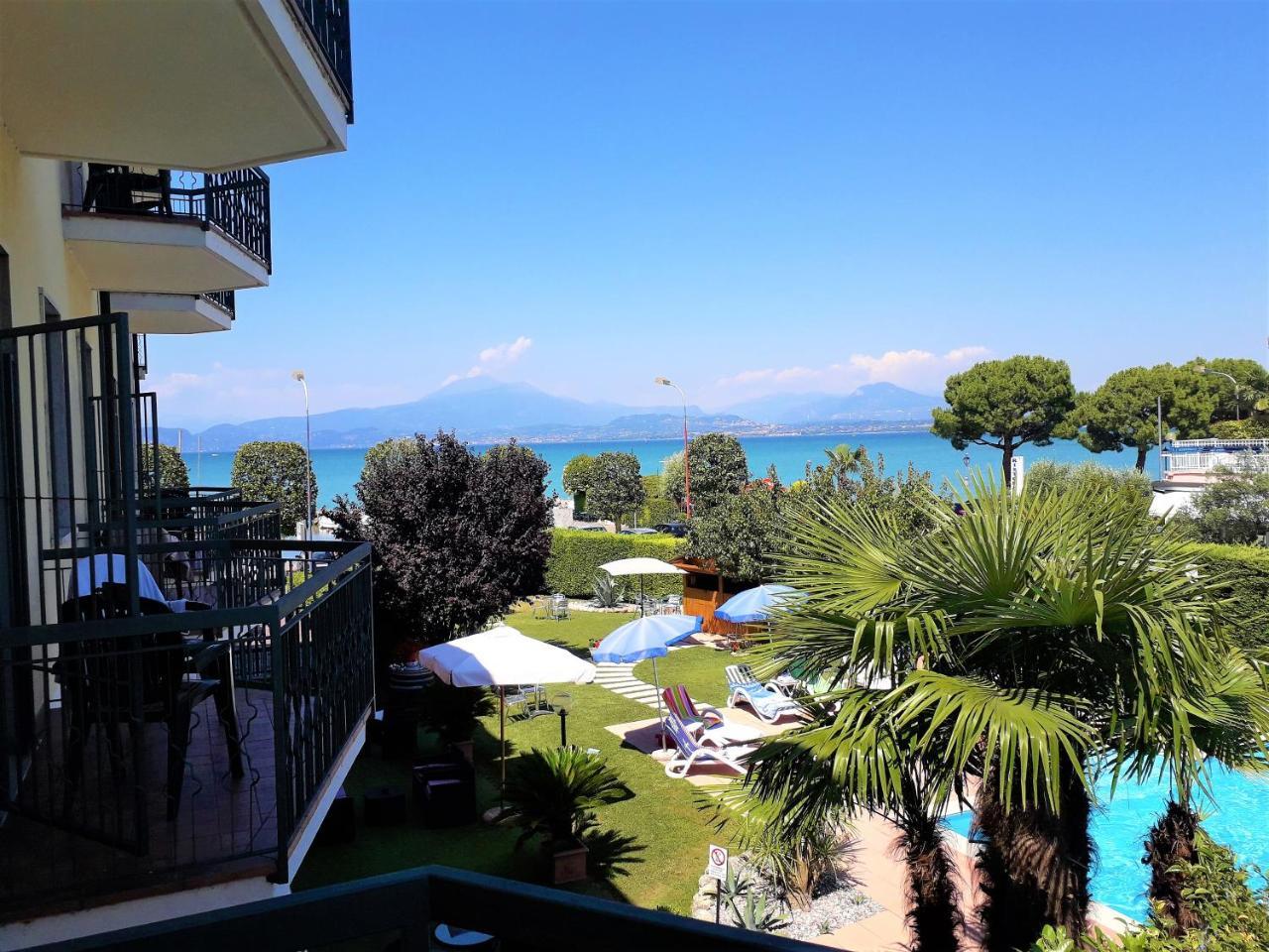 Hotel Fornaci Peschiera del Garda Bagian luar foto